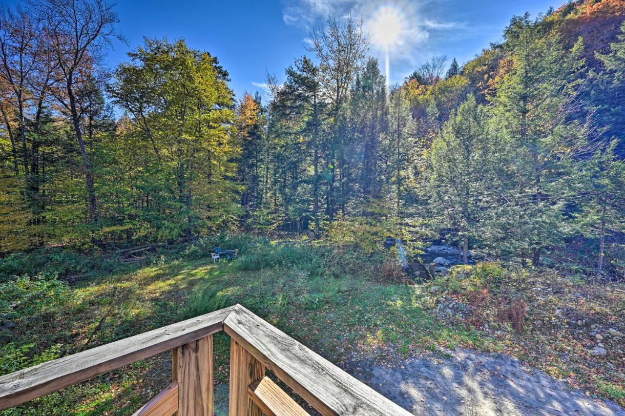 Remote Cabin With Fire Pit 3 Miles To Stowe Mtn! Ngoại thất bức ảnh